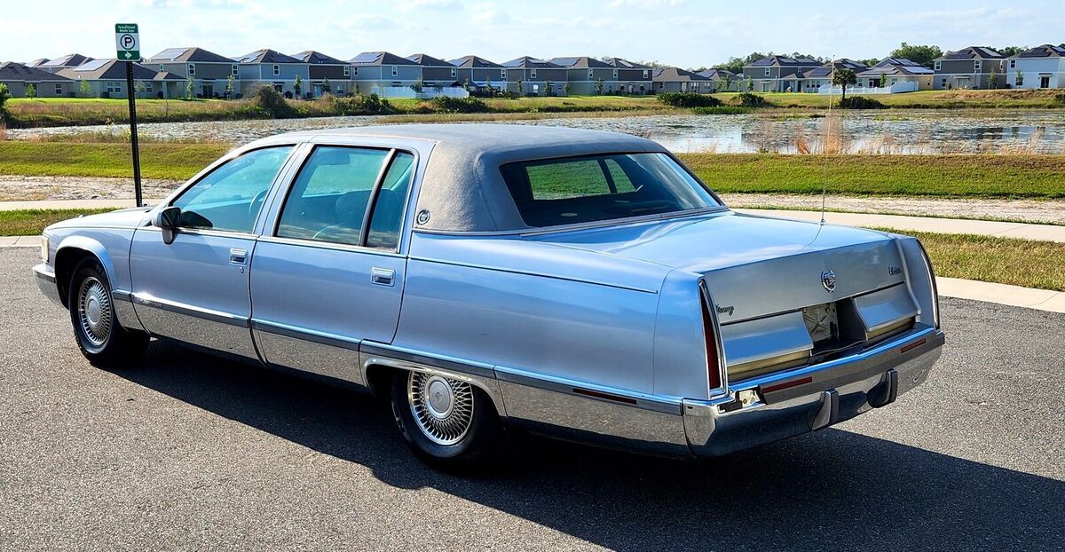 1994 Cadillac Fleetwood Brougham - photo 7