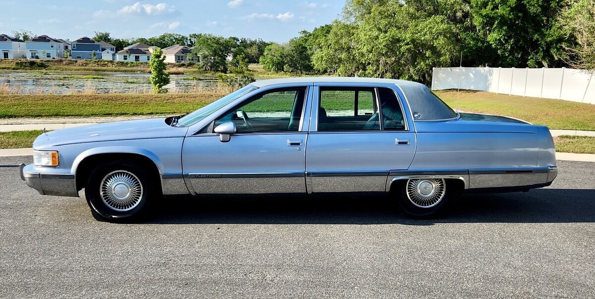 1994 Cadillac Fleetwood Brougham - photo 8