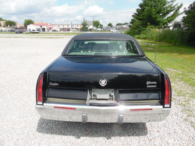 1994 Cadillac Fleetwood - photo 6