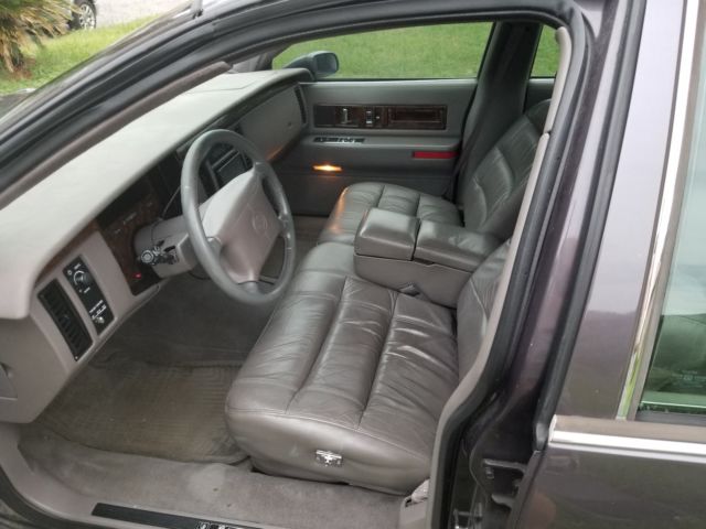 1994 Cadillac Fleetwood - photo 10