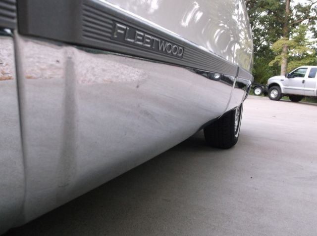 1994 Cadillac Fleetwood - photo 12