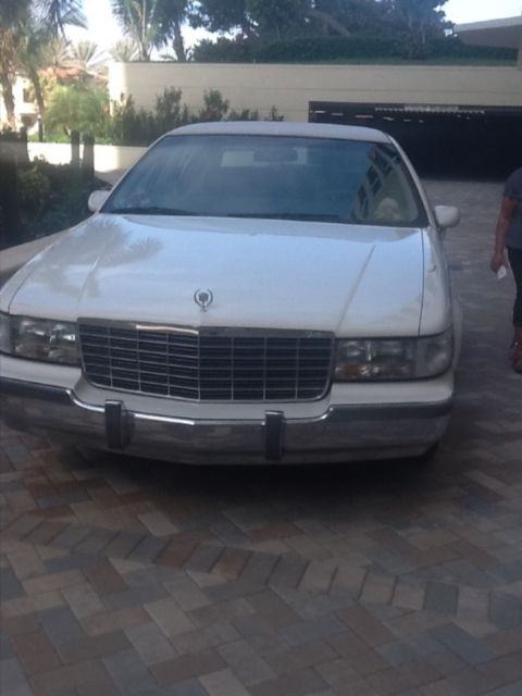1994 Cadillac Brougham Leather Interior - photo 2