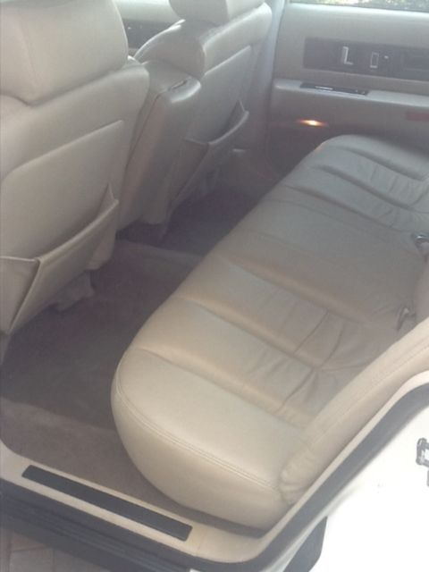 1994 Cadillac Brougham Leather Interior - photo 5