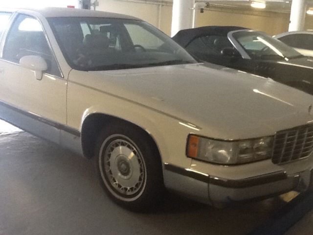1994 Cadillac Brougham Leather Interior - photo 9