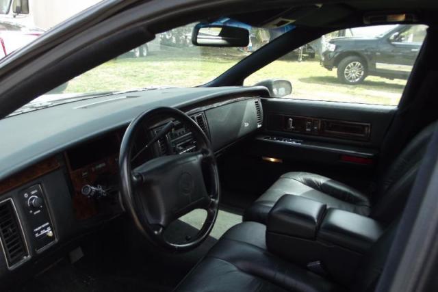 1994 Cadillac Fleetwood Hearse - photo 9