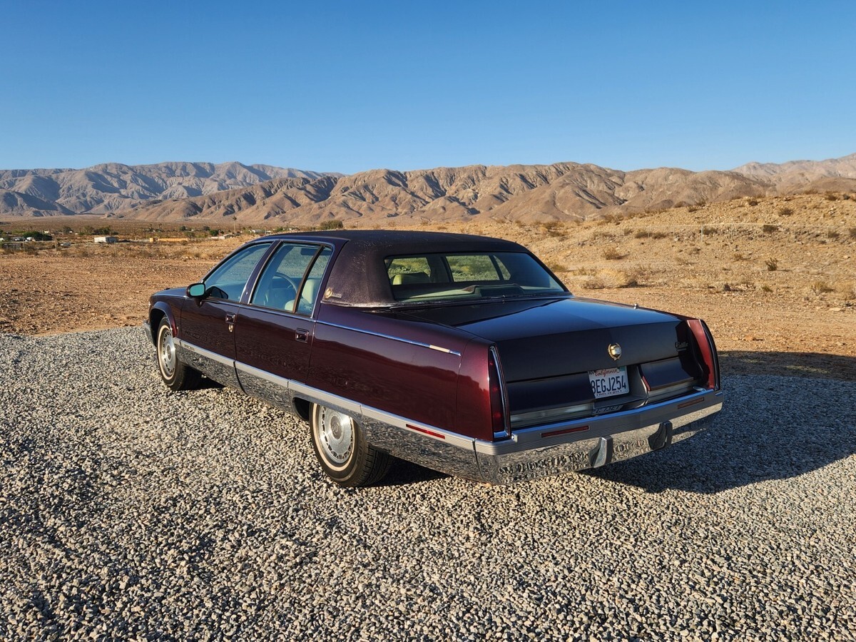 1994 Cadillac Fleetwood - photo 10