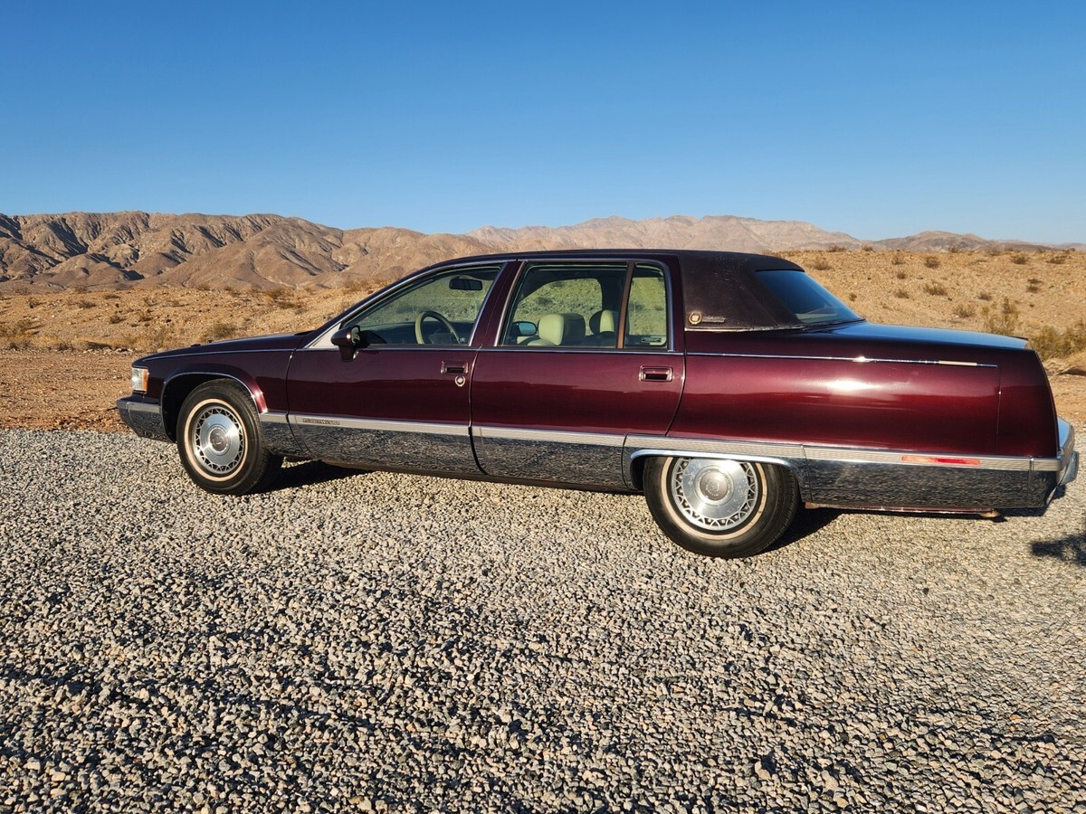 1994 Cadillac Fleetwood - photo 11