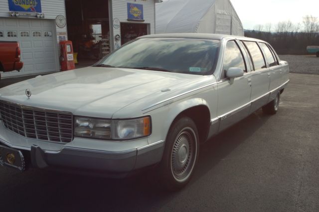1994 Cadillac Fleetwood Brougham - photo 3