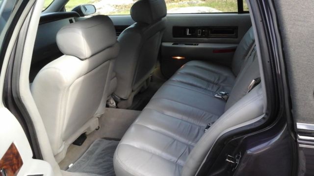 1994 Cadillac Fleetwood - photo 3