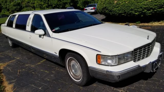 1994 Cadillac Fleetwood Limo 6 rear passenger Low Miles RI Inspection Sticker 1994 Cadillac Fleetwood Limo