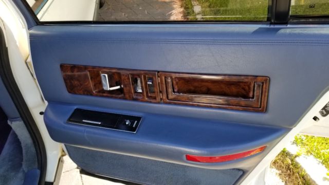 1994 Cadillac Fleetwood Limo - photo 13