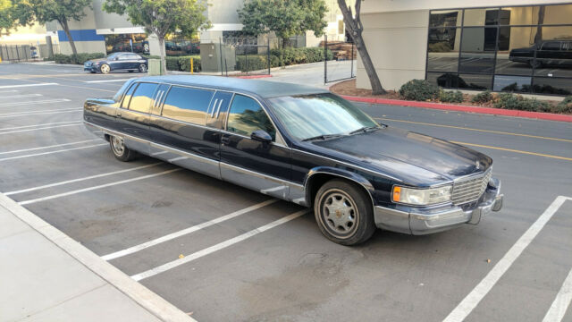 1994 Cadillac Fleetwood Limousine - call Art 619-828-3838 1994 Cadillac Fleetwood Stretch