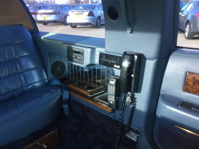 1994 Cadillac Brougham - photo 12