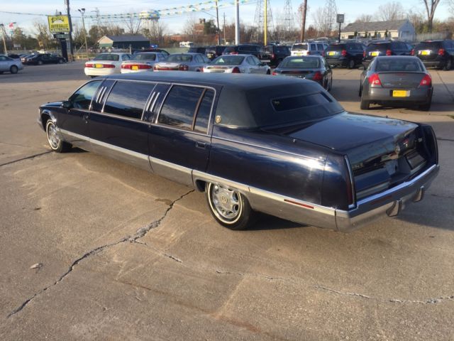 1994 Cadillac Brougham - photo 2