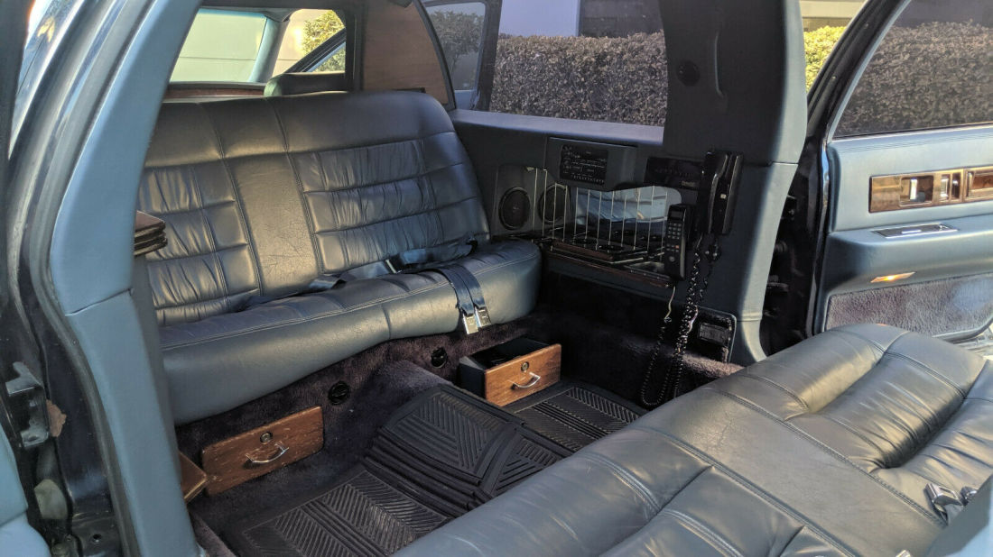 1994 Cadillac Fleetwood Stretch - photo 13