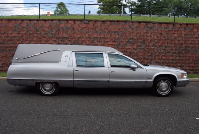 1994 Cadillac Fleetwood Hearse