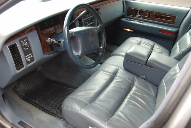 1994 Cadillac Fleetwood Hearse - photo 8