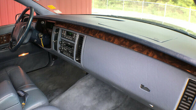 1994 Cadillac Fleetwood Limo - photo 10