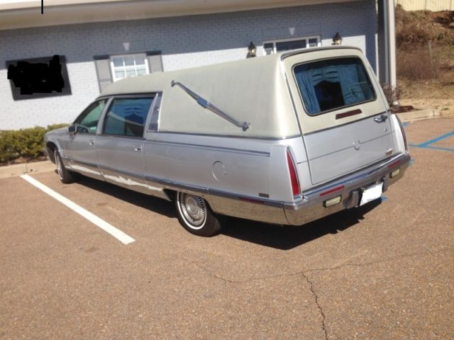 1994 Cadillac Fleetwood - photo 2