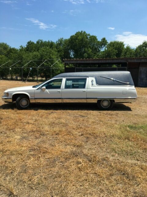 1994 Cadillac Fleetwood - photo 2