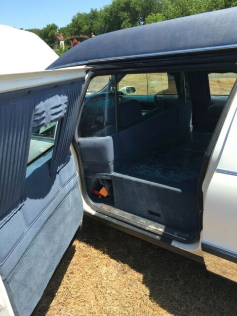 1994 Cadillac Fleetwood - photo 9