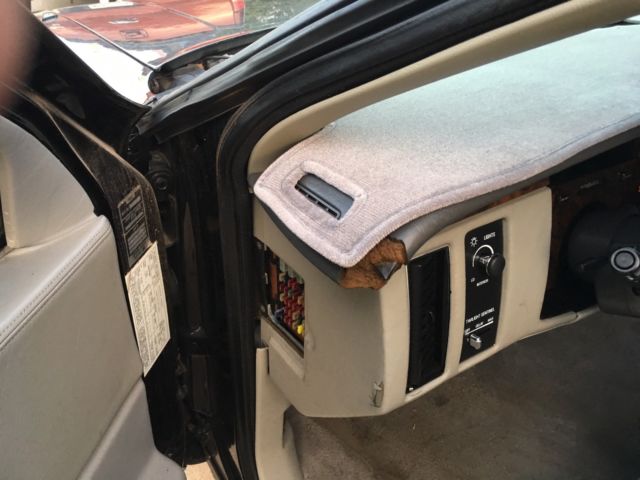 1994 Cadillac Fleetwood Limo - photo 13