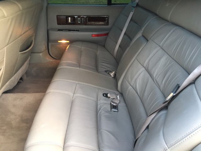 1994 Cadillac Fleetwood Limo - photo 5