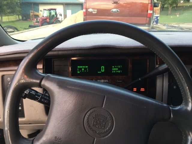1994 Cadillac Fleetwood Limo - photo 8