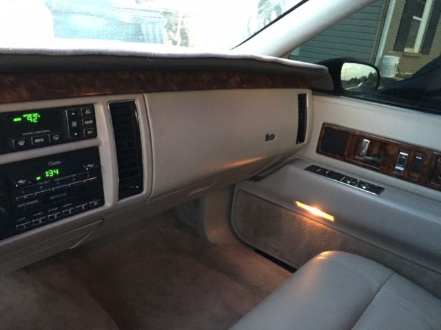 1994 Cadillac Fleetwood Limo - photo 9