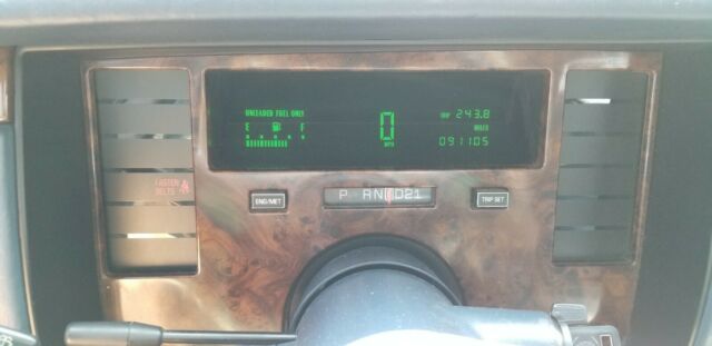 1994 Cadillac Fleetwood Base 4dr Sedan - photo 11