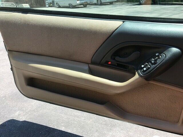 1994 Chevrolet Camaro cloth - photo 2