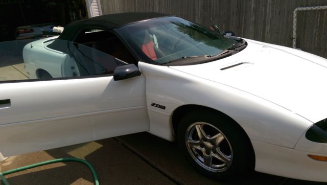 1994 Chevrolet Camaro convertible - photo 3