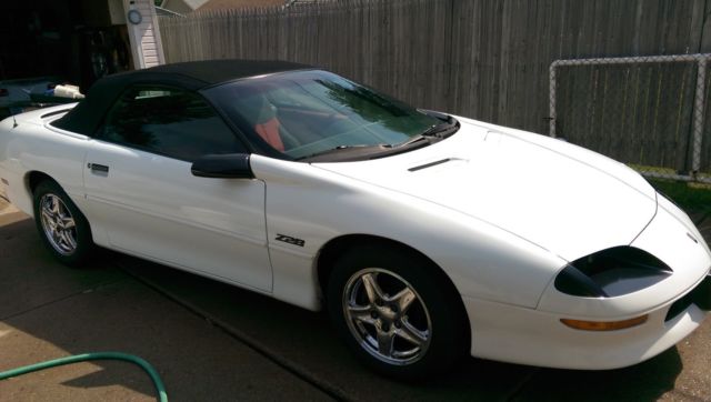 1994 Chevrolet Camaro convertible - photo 9