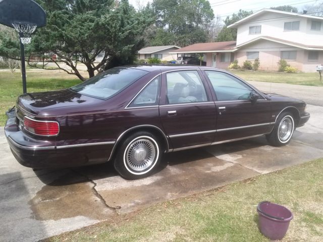 1994 CAPRICE CLASSIC LS LOW MILES/ PREVIOUS OWNER CAR 1994 Chevrolet Caprice LS