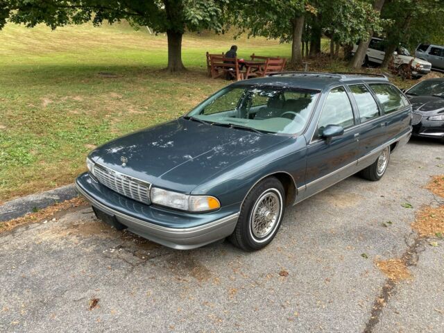 1994 Chevrolet Caprice LS - photo 2