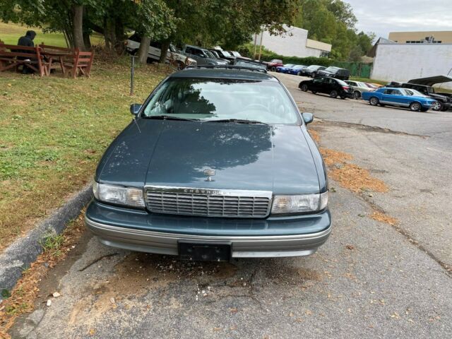 1994 Chevrolet Caprice LS - photo 3