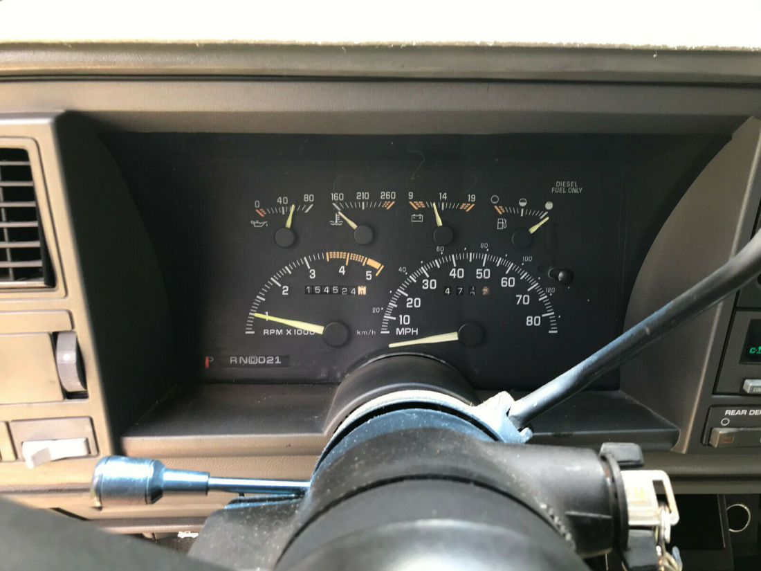 1994 Chevrolet Suburban - photo 11