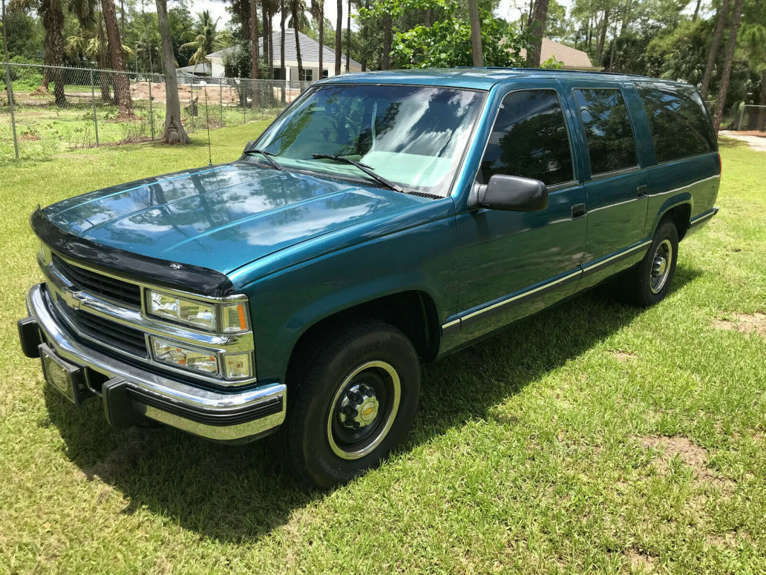 1994 Chevrolet Suburban - photo 2