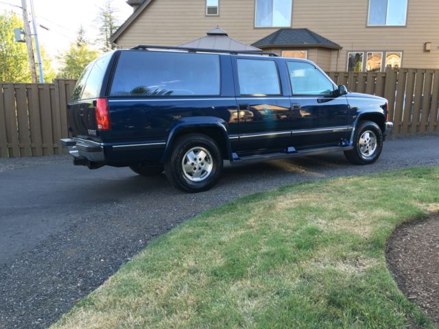 1994 Chevrolet Suburban - photo 3