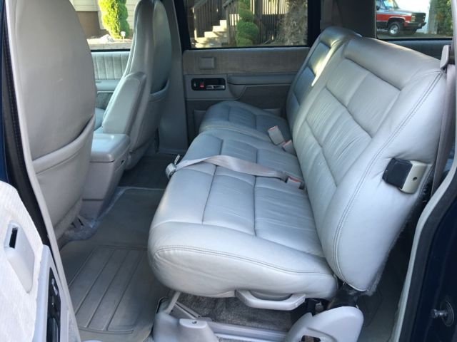 1994 Chevrolet Suburban - photo 7