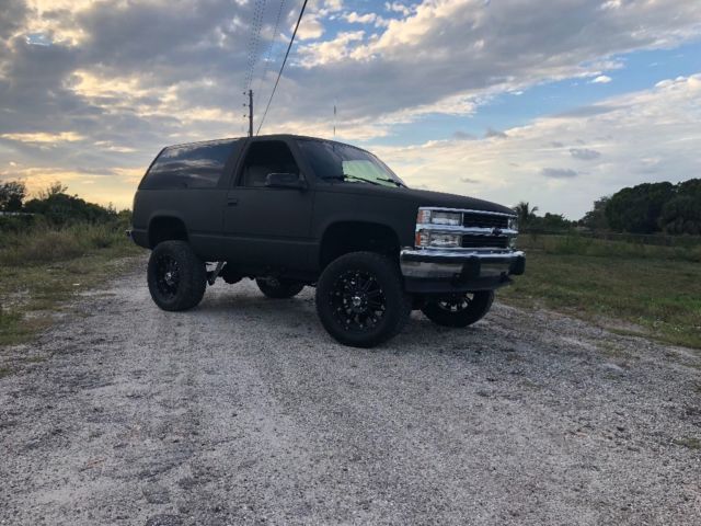 1994 Chevrolet 2 door tahoe blazer 4x4 1994 Chevrolet Tahoe