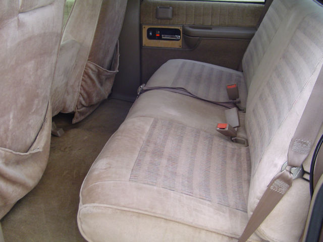1994 Chevrolet C/K Pickup 3500 Silverado - photo 11