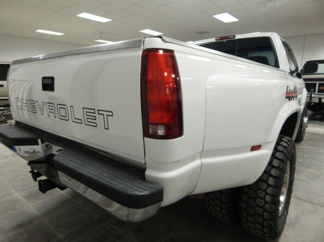 1994 Chevrolet C/K Pickup 3500 Silverado - photo 6