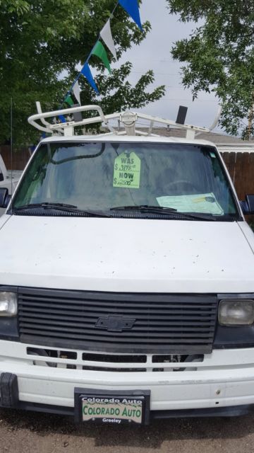 1994 Chevrolet Astro - photo 2