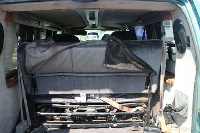 1994 Chevrolet Astro - photo 13
