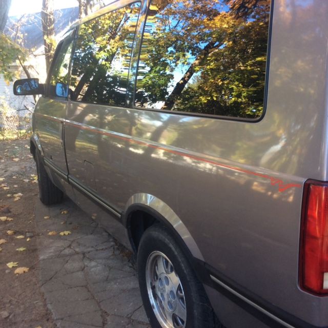 1994 Chevrolet Astro - photo 7