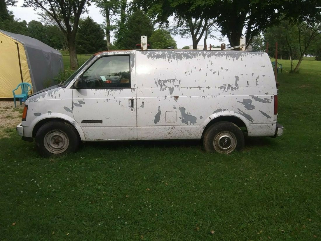 1994 Chevrolet Astro - photo 9