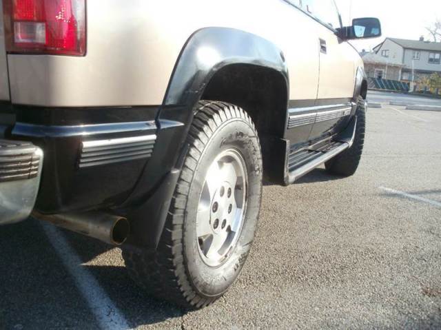 1994 Chevrolet Blazer Silverado 2dr 4WD SUV - photo 11