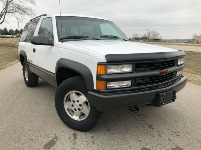 1994 Chevrolet Blazer K5 Sport, 4x4 - 86k Miles, Exceptional Condition - photo 2