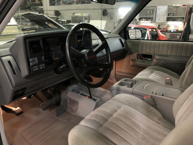 1994 Chevrolet Blazer K5 Sport, 4x4 - 86k Miles, Exceptional Condition - photo 9